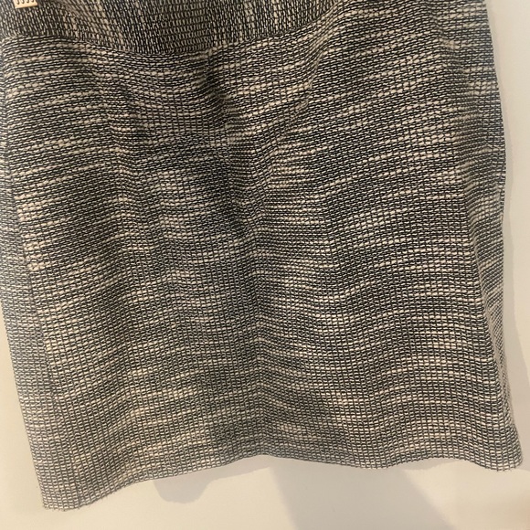 Super cute mini skirt ! - Picture 3 of 6